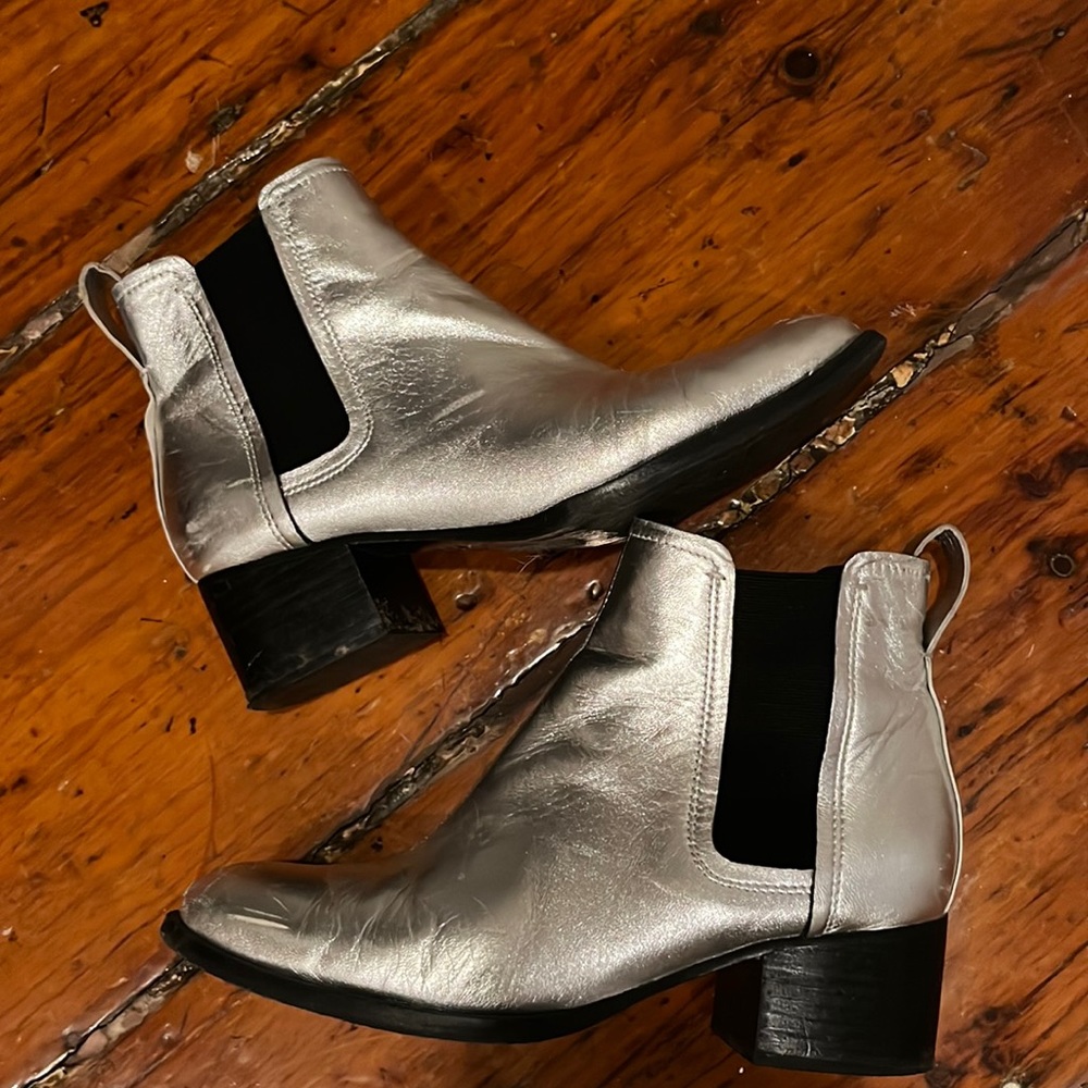 Rag and Bone Walker Chelsea in Silver